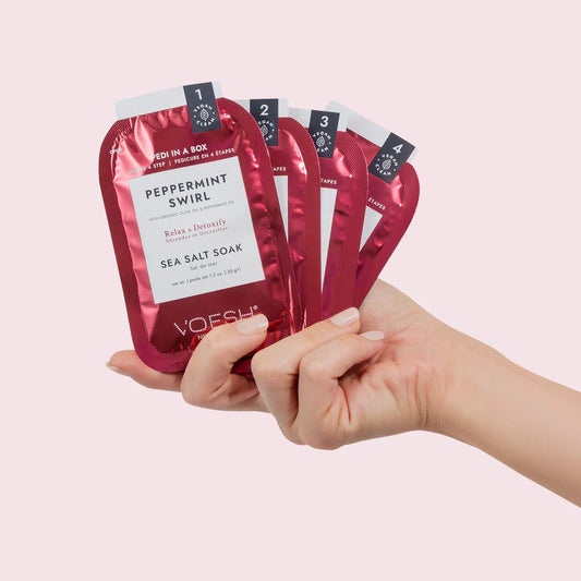 Voesh Pedi in a Box Deluxe 4 Step - Peppermint Swirl 50/case *Limited Edition*