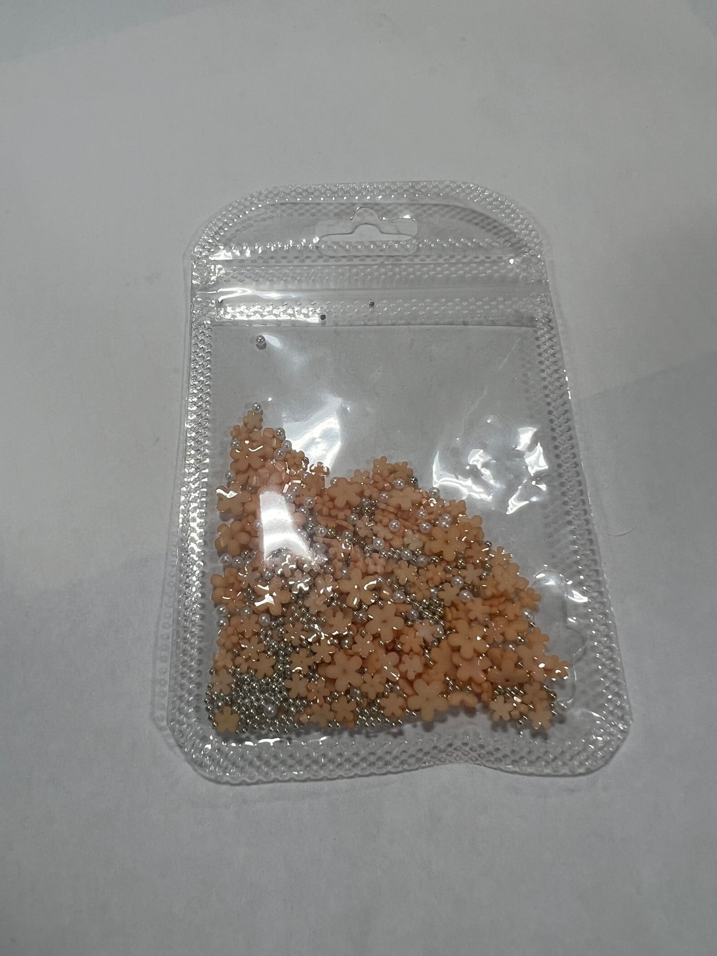 3D Daisy with Silver Beads