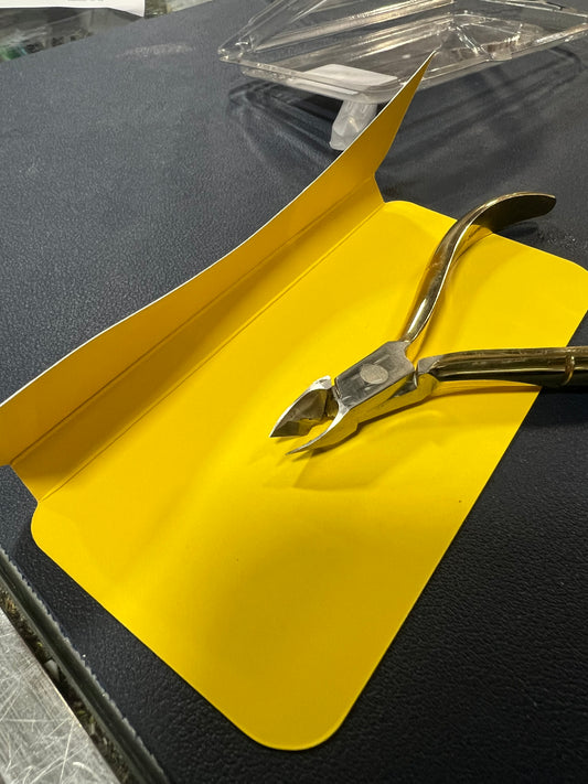 NW Acrylic Nippers Gold