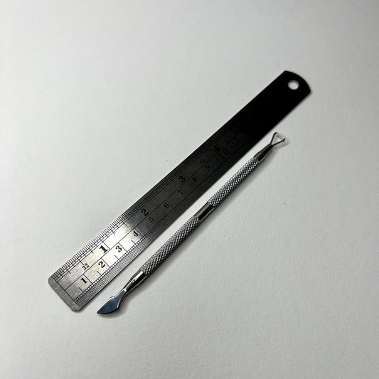 NW Triangle Gel Remover Tool + Scraper