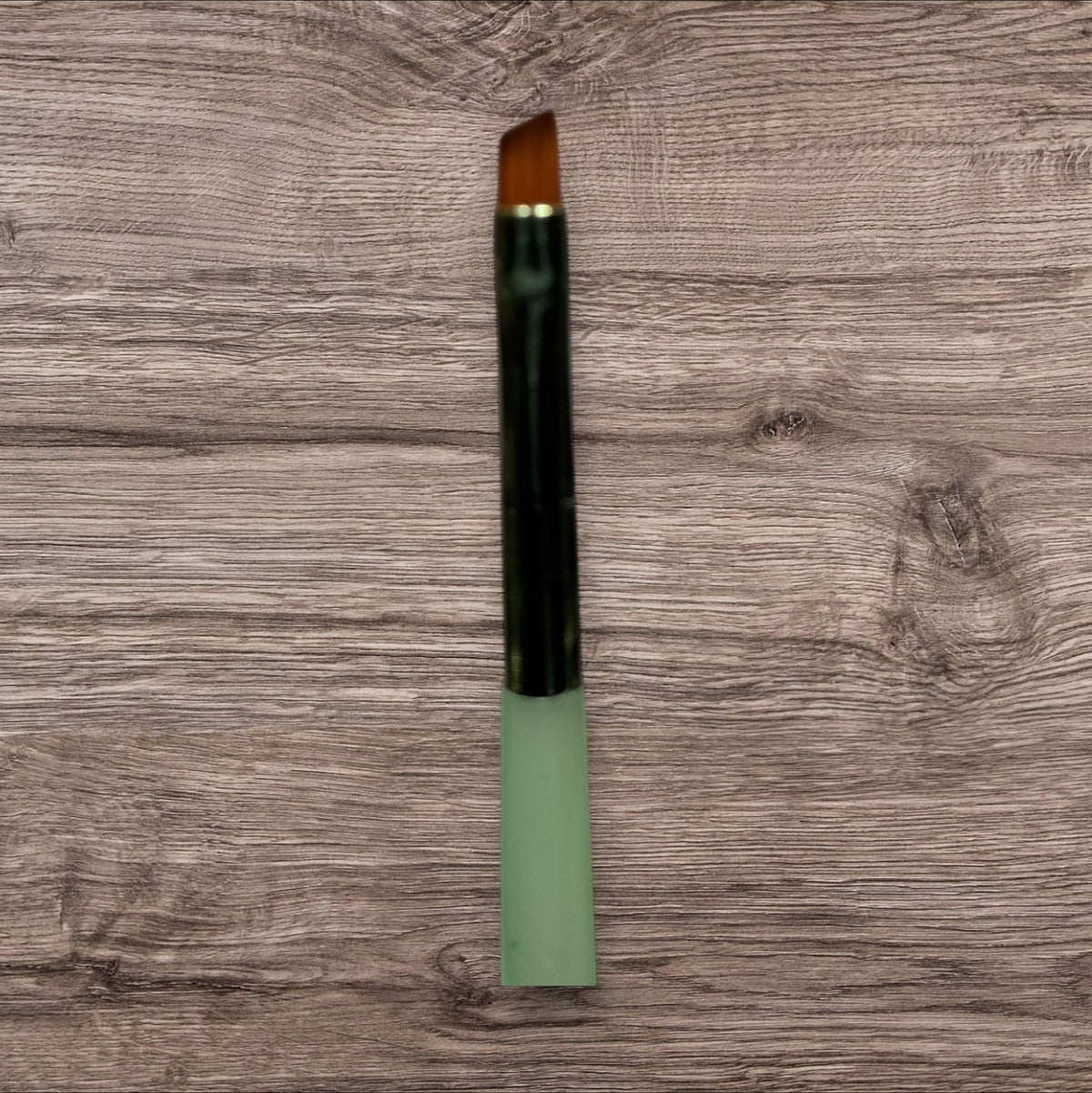 LIA Nail Art Brush #8 - Flat Angle